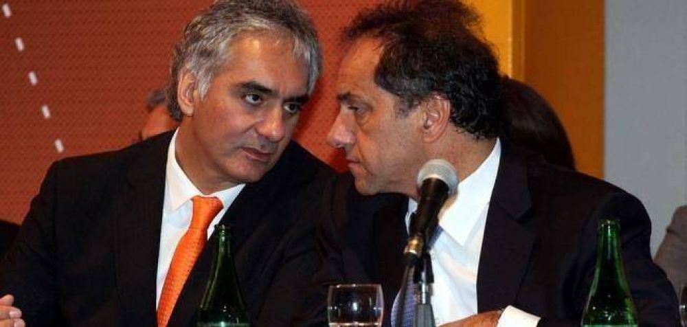 Ante la presi�n del kirchnerismo, Scioli sale a respaldar a Montoya