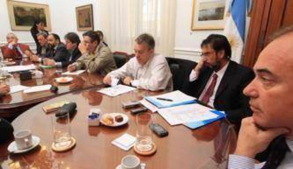 Con suerte dispar y respuestas flojas