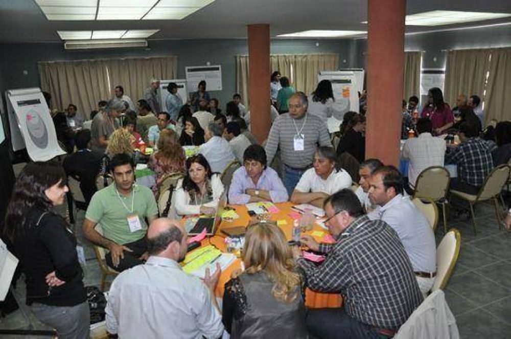 El Gobernador conocer� las primeras conclusiones del plan estrat�gico 2025