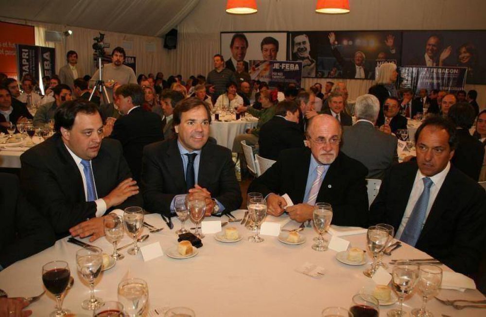 EL GOBERNADOR DANIEL SCIOLI EN UN ALMUERZO DE TRABAJO CON   LA  FEDERACION ECONOMICA DE LA PCIA. DE BUENOS AIRES -F.E.B.A.-