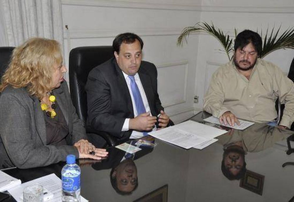 El Ministro de la Producci�n Bonaerense encabez� una jornada intensiva de trabajo