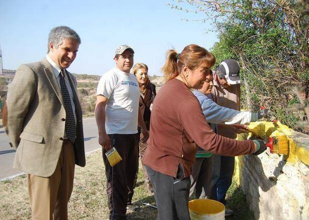 Funcionarios del Ejecutivo se interiorizaron sobre el avance del �Plan Techos�