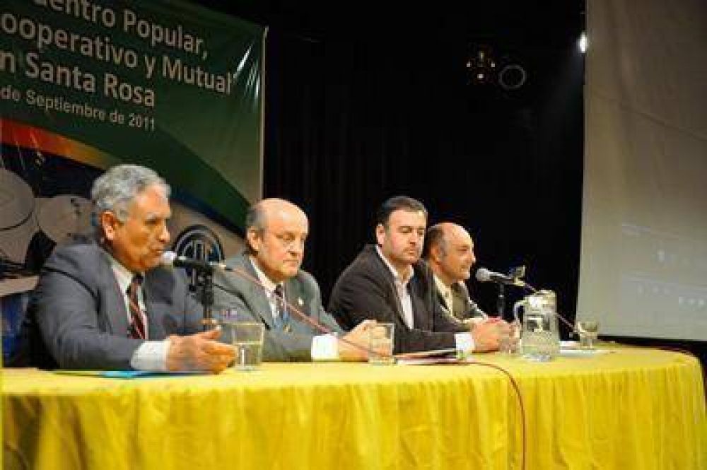 Encuentro de cooperativas por la Ley de Medios: no vino Gabriel Mariotto
