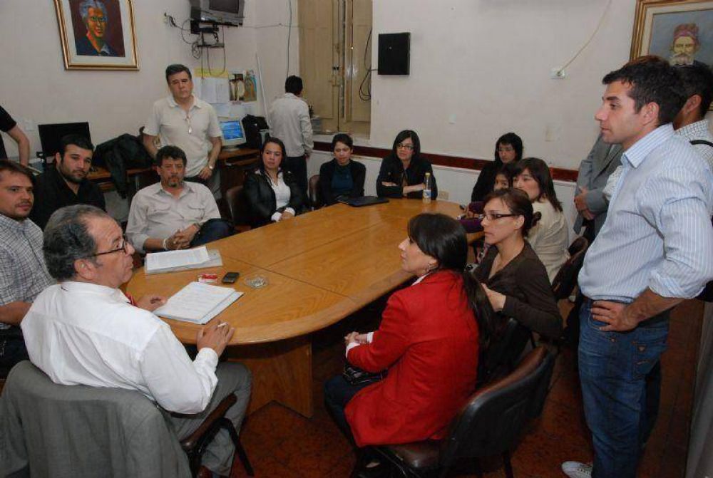 La cerrera de Ciencias Pol�ticas contar� con la colegiatura 
