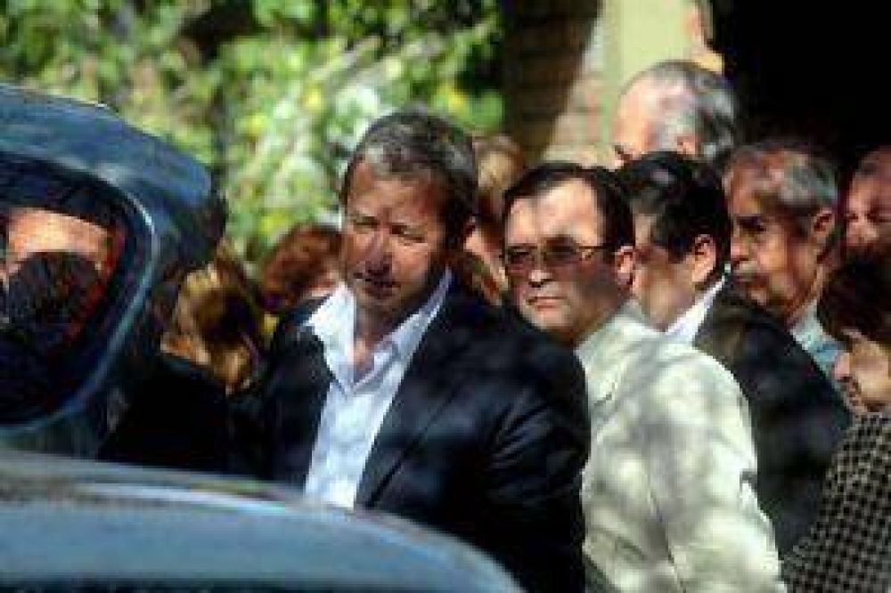 La pol�tica acompa�� a Cobos por la muerte de su madre 