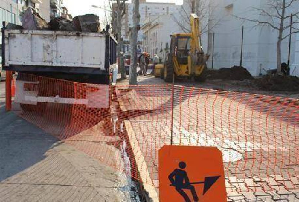 El Gobierno Municipal comenz� con las obras en el vered�n de la calle Vicente L�pez