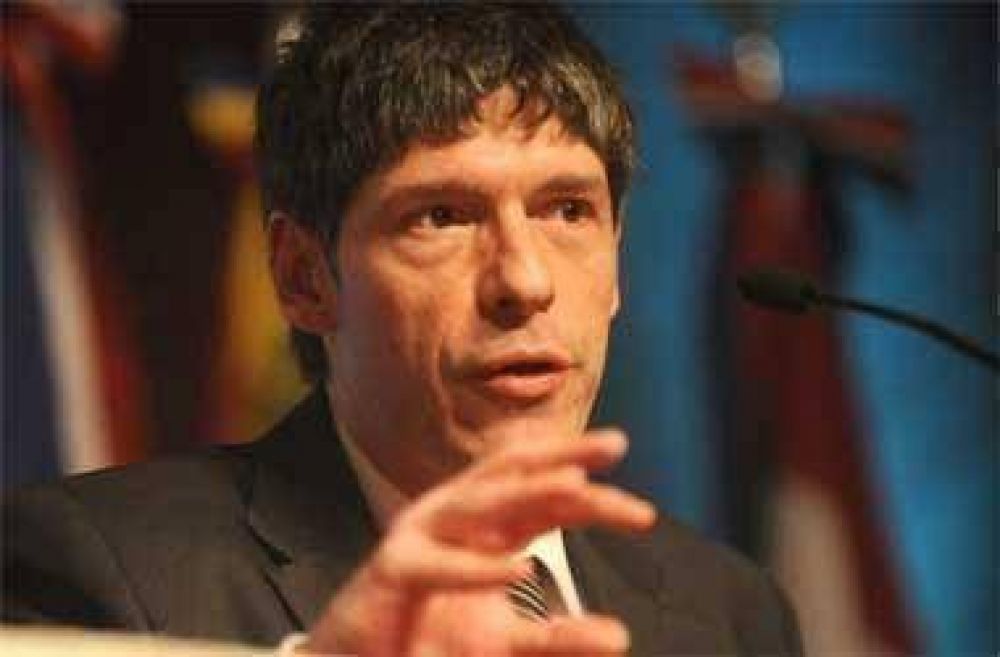 Abal Medina espera que "la oposici�n recapacite" y apruebe el Presupuesto para 2012