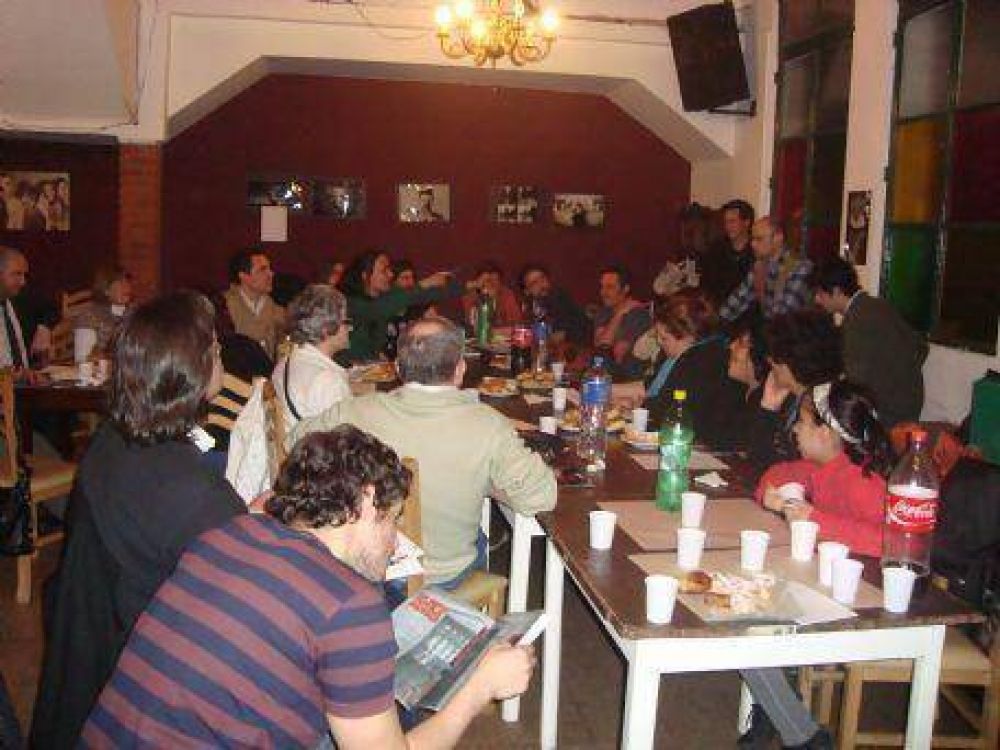 Se consolida la UVP: �Nos posicionamos frente al poder de una manera clara�, dijo Giner