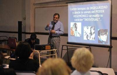 Semino disert� sobre la necesidad de fortalecer y valorar a la tercera edad
