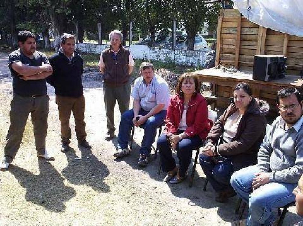 Mar�a In�s Fern�ndez se reuni� con los trabajadores de Curtarsa