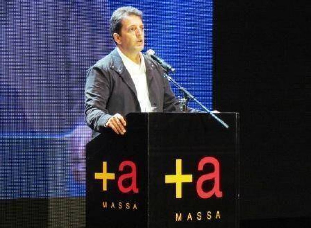 Sergio Massa: �Duhalde vive en la era del los video club cuando estamos en la era del high definition� 