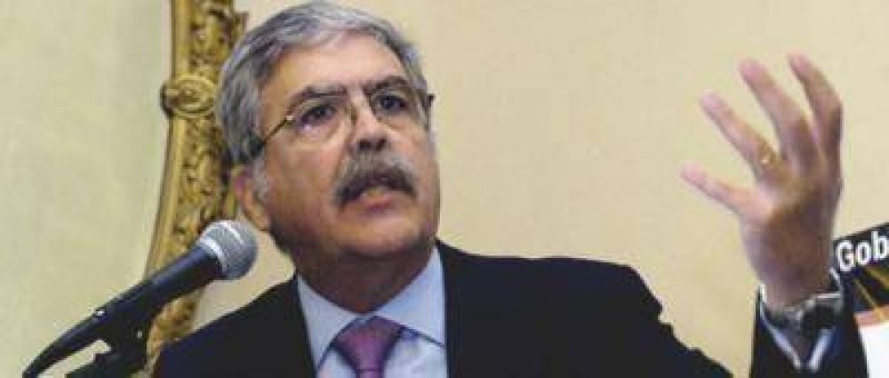 El ministro De Vido asegur� que "no existe ning�n d�ficit energ�tico"