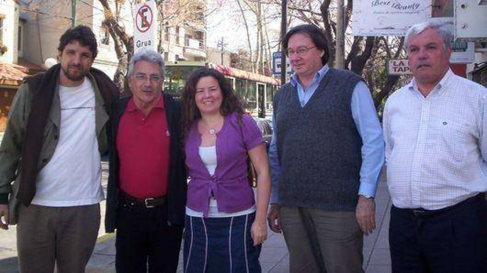 Alcuaz: �El 80 por ciento de los vecinos de Vicente L�pez vot� por un cambio�