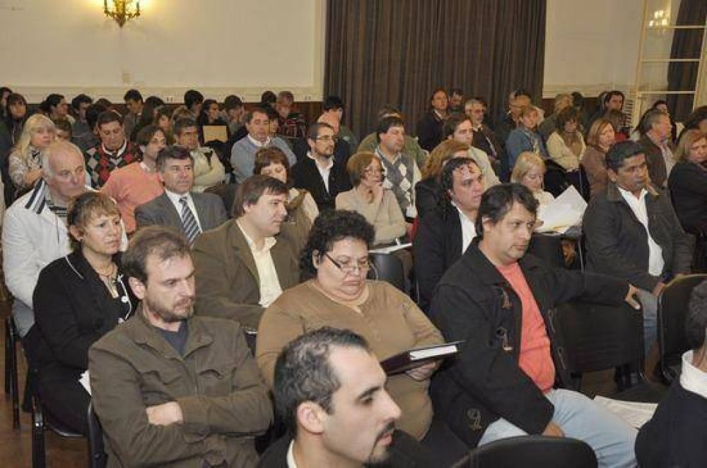 Se desarroll� en Campana: Importante encuentro para analizar y articular los sistemas educativos y productivos