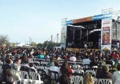 FPV: Festival art�stico con Abel Pintos