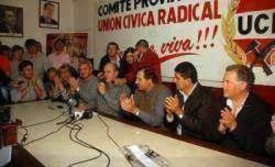 �Muchas veces hemos ca�do y muchas veces nos levantaremos� 