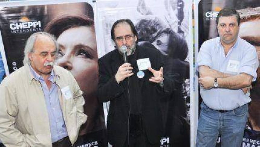 Cheppi y Coscia con J�venes por la Cultura