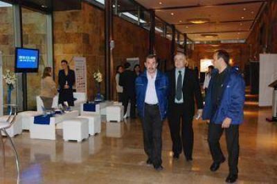 Ultiman detalles para el arranque del Seminario y la Exposici�n Industrial