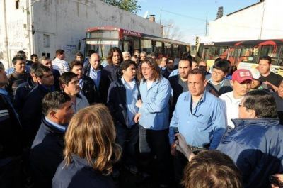 Trabajadores de la l�nea 60 iniciaron un paro por tiempo indeterminado