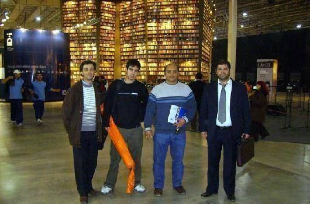 La Facultad de Ingeniera de la UNLZ present en Tecnpolis un panel de emprendedorismo