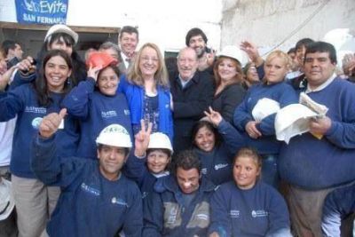 Alicia Kirchner entreg� aportes para el desarrollo productivo en San Fernando