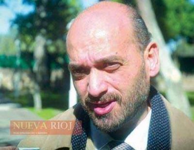 Tineo recept� pedidos de la gente de Independencia 