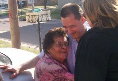 Larra�aga, de caminata por Villa Santill�n