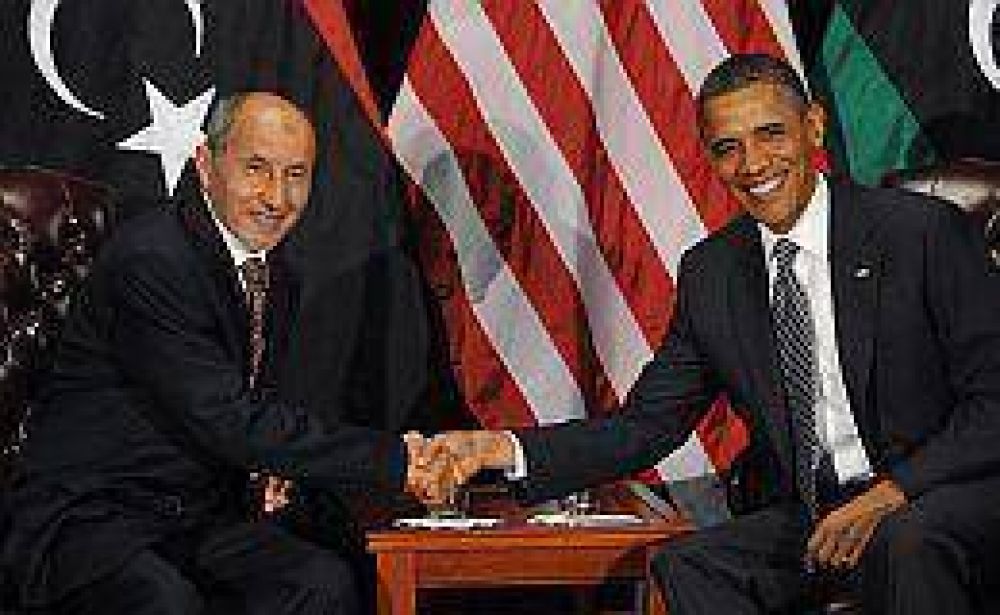 Obama: "Tras cuatro d�cadas de tinieblas, los libios pueden manifestarse libres del tirano"