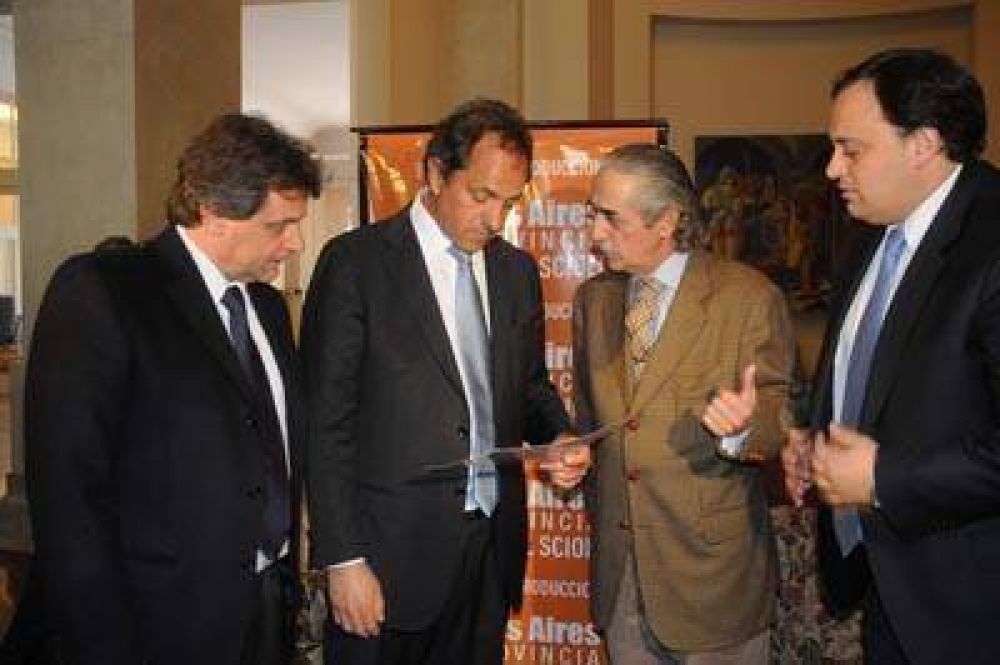 Retirar�n los �ltimos tres buques hundidos en el puerto