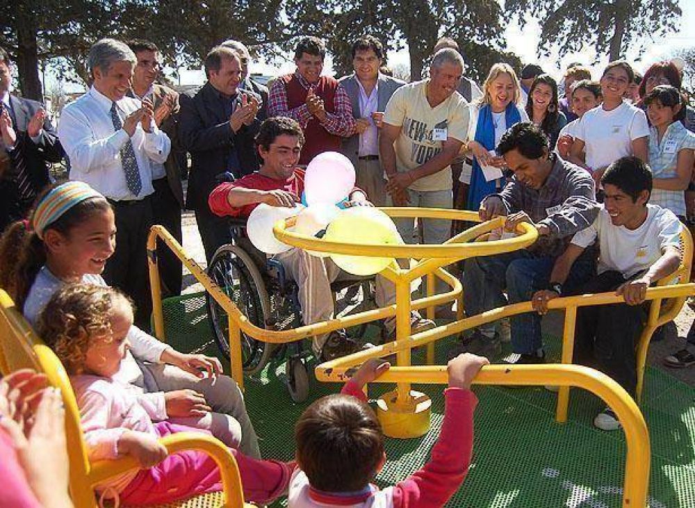 Inauguraron en Santa Rosa del Conlara una Plaza Integradora