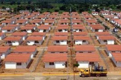 Ofrec�a planes de viviendas "truchos"