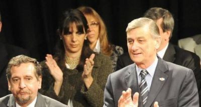 Mar�a Eugenia Bielsa dijo que Binner le dio a la presidenta "un recibimiento descort�s"