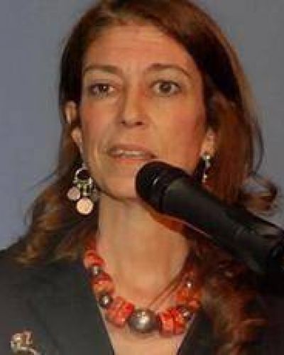 Camau Esp�nola recibe a la ministra D�bora Giorgi