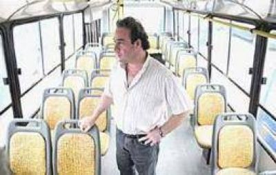 Riojano�s Limitada insiste con subir el boleto del colectivo urbano