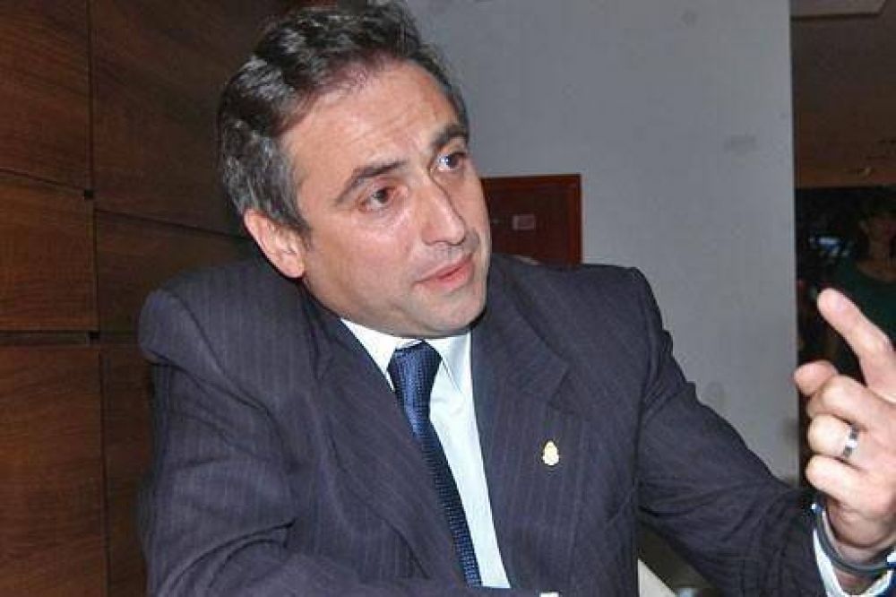 Apoyo del PJ y dudas en el Frente C�vico ante la propuesta del Ente del �rea Metropolitana