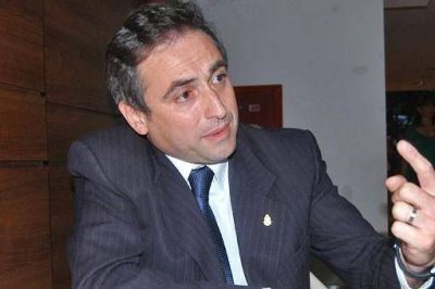 Apoyo del PJ y dudas en el Frente C�vico ante la propuesta del Ente del �rea Metropolitana