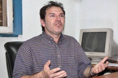 UCR reclama que �todo lo relacionado con recursos humanos� sea potestad de Mestre