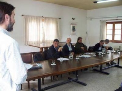 Cr�ticas de candidatos al desfinanciamiento del presupuesto participativo