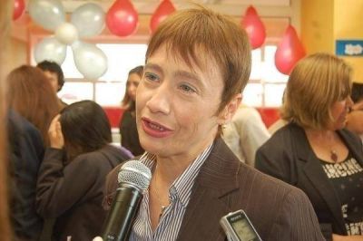 R�os inst� a defender la soberan�a sobre Malvinas como �una militancia de todos los fueguinos�