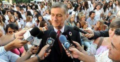 Binner dijo que para bajar la edad jubilatoria de los maestros hace falta un nuevo impuesto