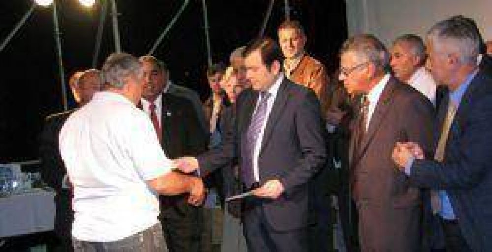 Zamora inaugur� mejoras y llam� a la cultura del trabajo