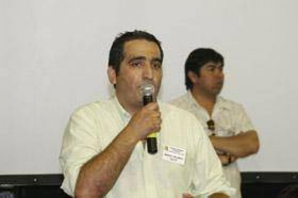 Ra�l Aragon�s arremete judicialmente