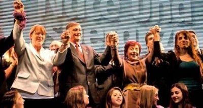 Binner present� su programa de gobierno en un colmado Gran Rex