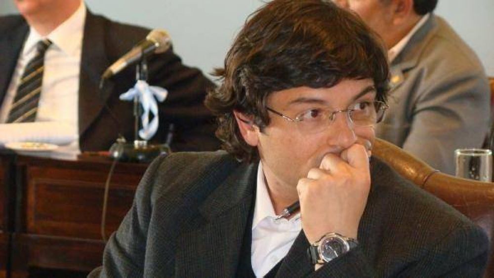 �El d�ficit en la provincia est� pronosticado y no se hace nada para frenar el salariazo�, asegur� Raimbault