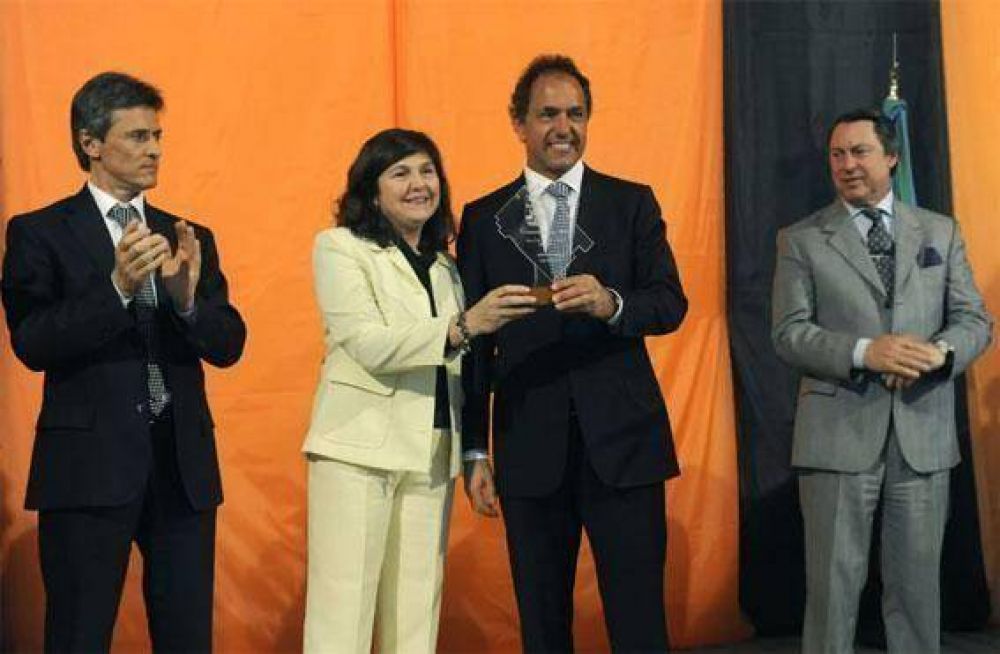 El Gobernador de la Provincia de Buenos Aires Visit� Carlos Tejedor