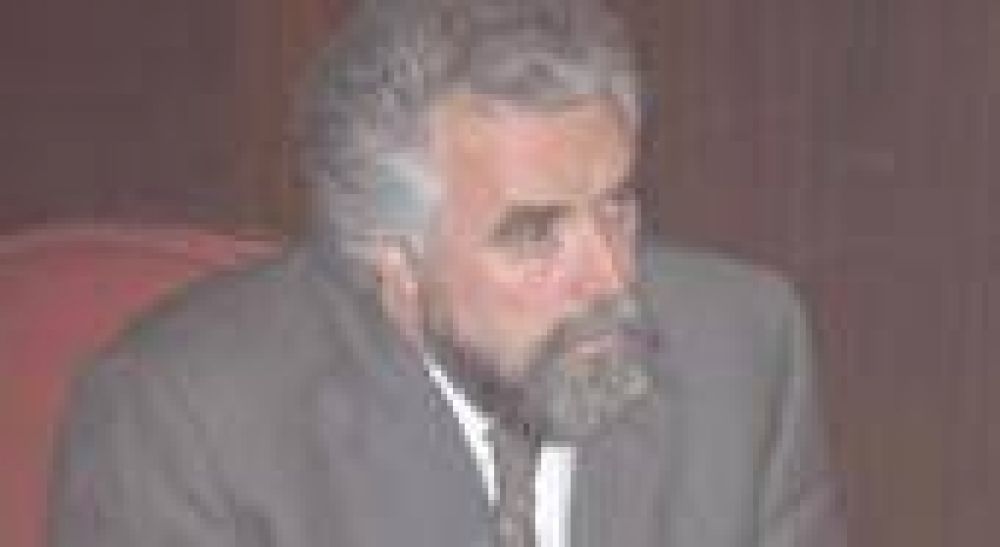 Candidato K habla de reforma constitucional 