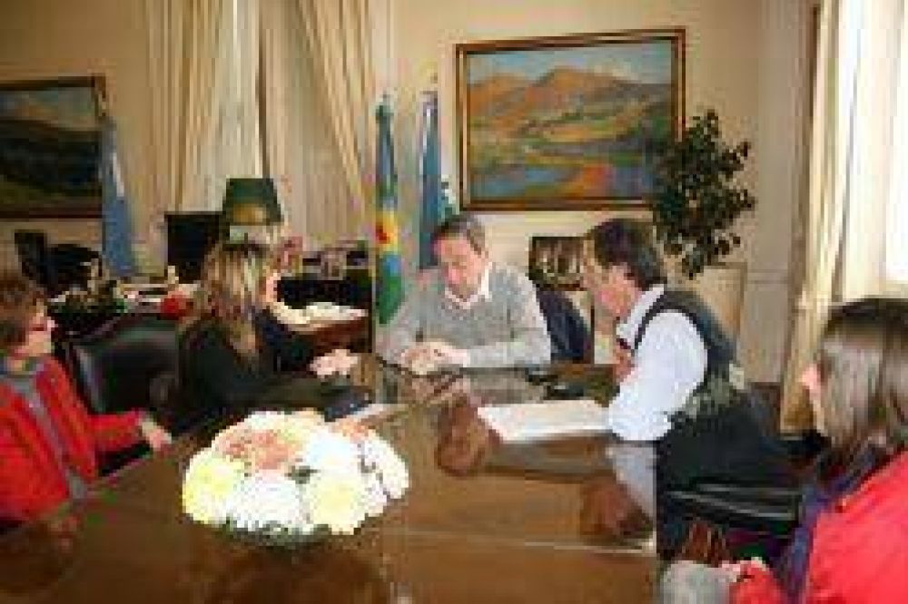 Docentes por la Vivienda iniciar�n la segunda etapa del proceso de subdivisi�n y loteo del terreno en Movediza 