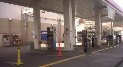 Sorpresivo paro por 72 horas en estaciones de servicio
