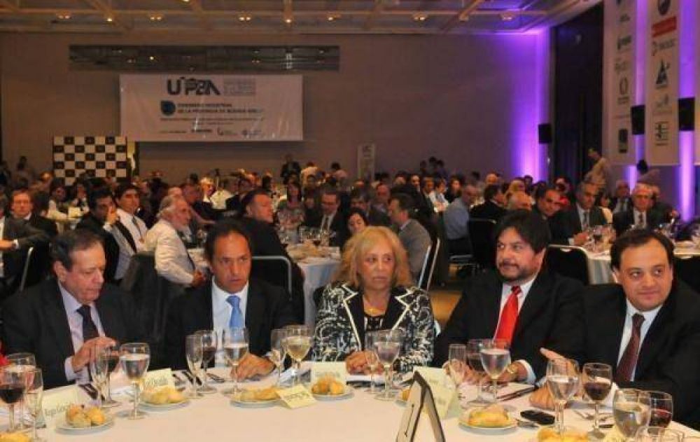 El gobernador destac� �el gran momento para el desarrollo� de la regi�n