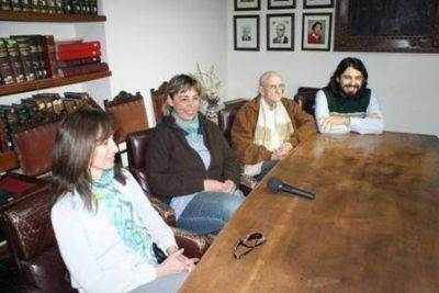 INAUGURACI�N Y CONCIERTO EN LA BIBLIOTECA POPULAR ANTONIO NOVARO 